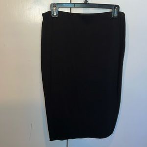 Like New! Vince Camuto jersey knit pencil skirt size small